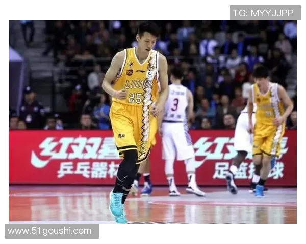 孙铭徽:从青年才俊到篮球赛场的领军人物之路探秘 孙铭徽:从青年才俊到篮球赛场的领军人物之路探秘